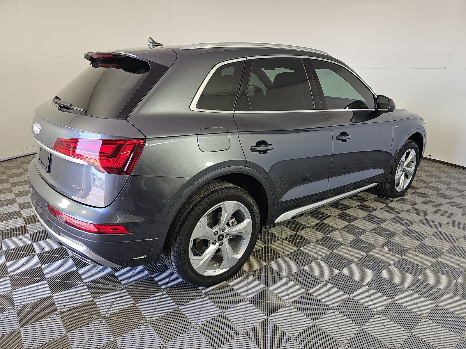 2024 Audi Q5 S line Premium Plus AWD