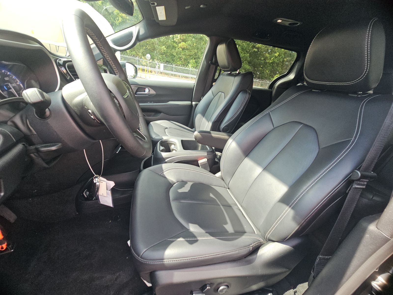 2025 Chrysler Pacifica Select FWD