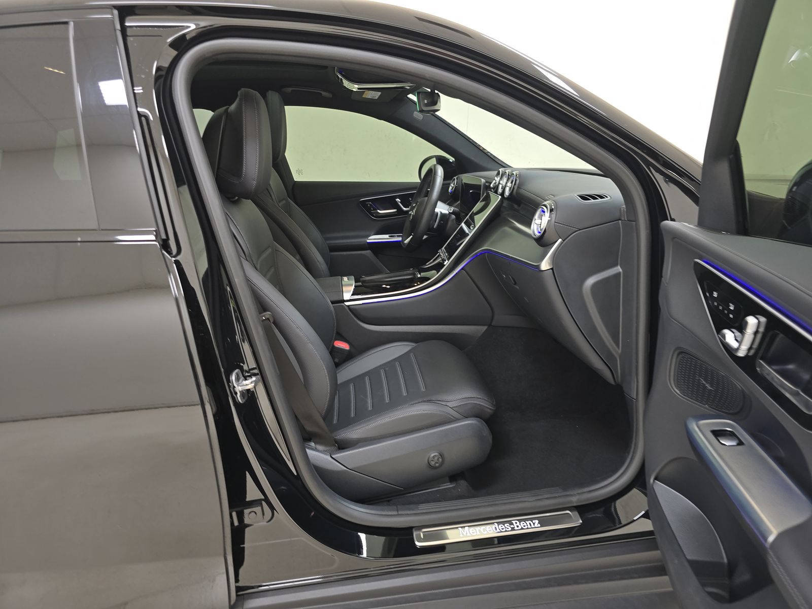 2025 Mercedes-Benz GLC GLC 300 AWD