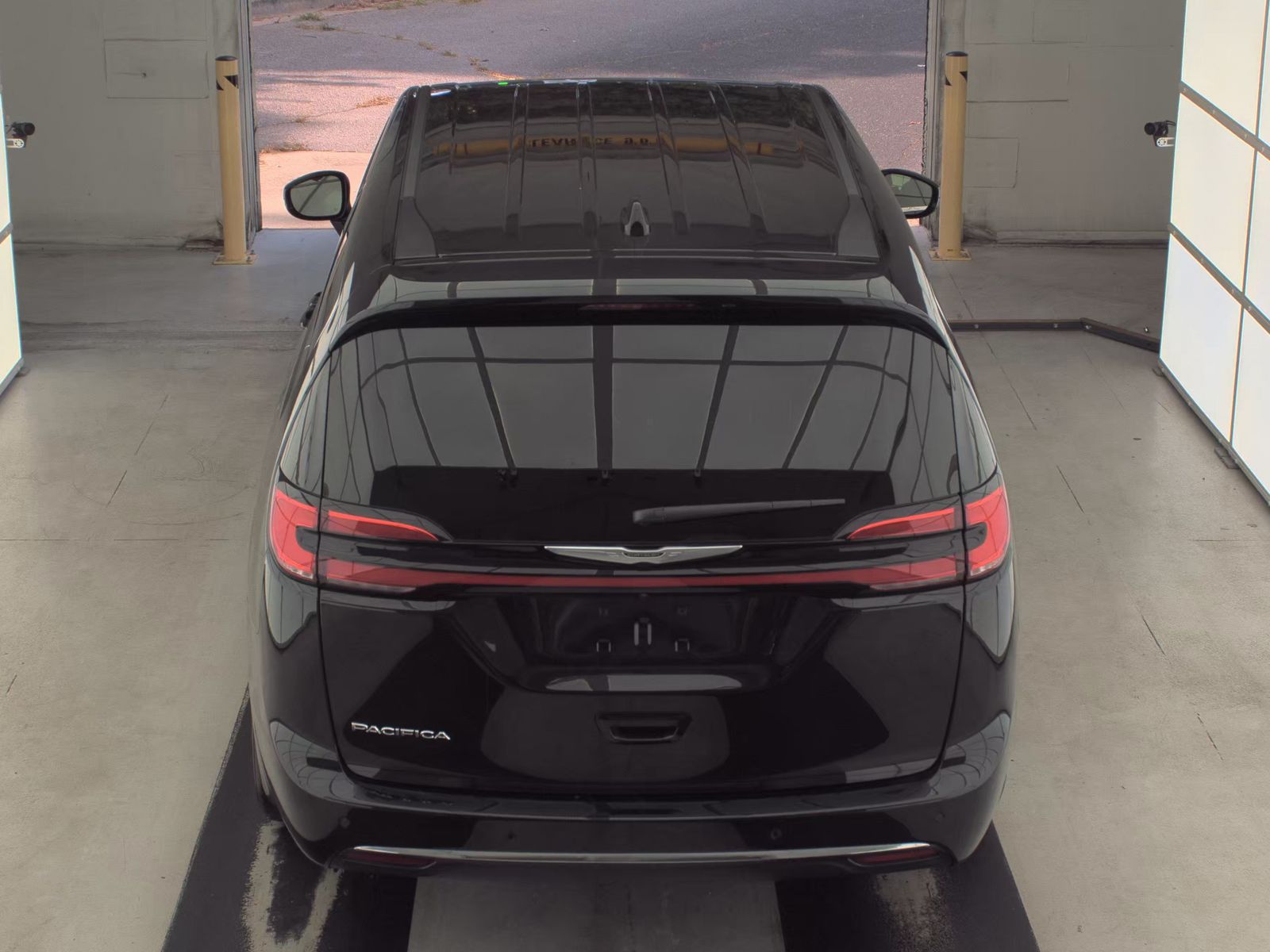 2025 Chrysler Pacifica Select FWD