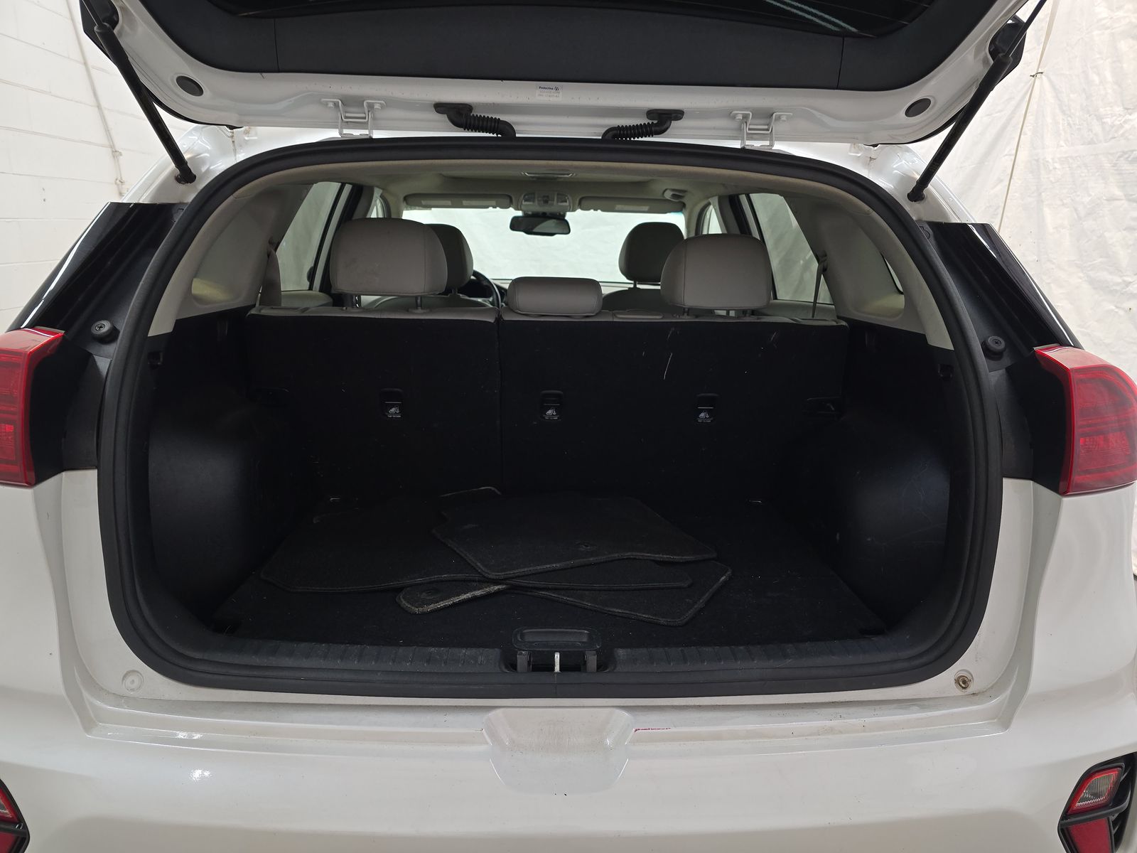 2020 Kia Niro Touring FWD