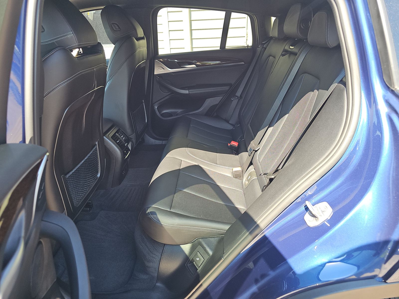 2024 BMW X4 xDrive30i AWD