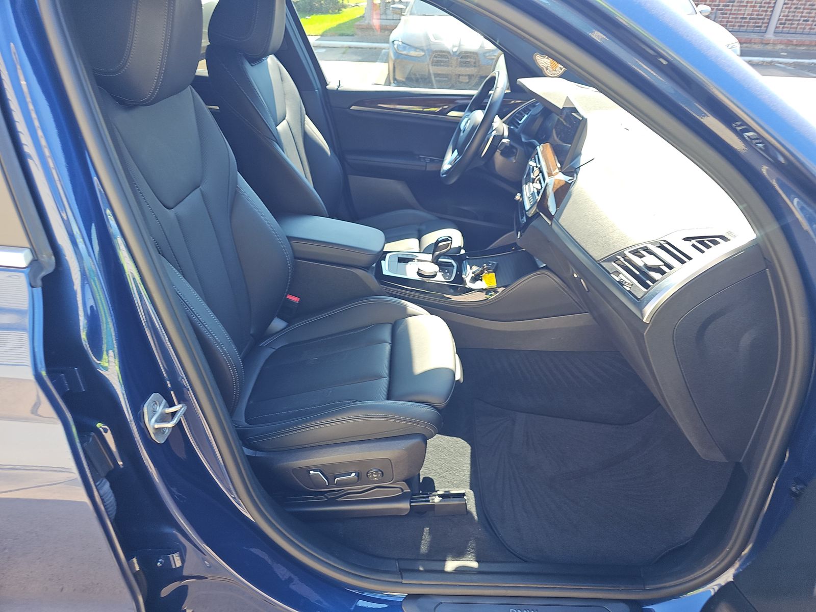 2024 BMW X4 xDrive30i AWD