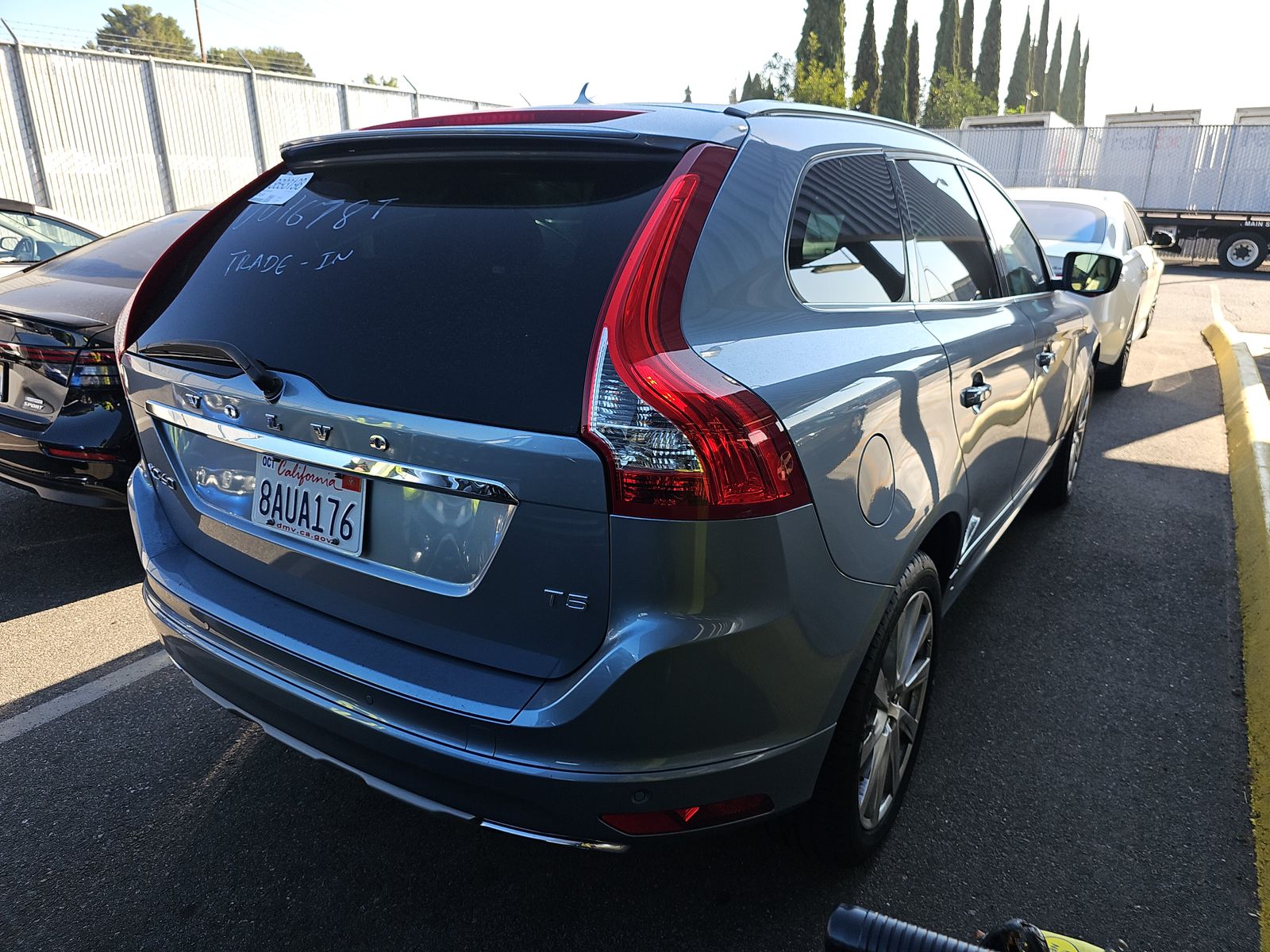 2017 Volvo XC60 T5 Inscription FWD
