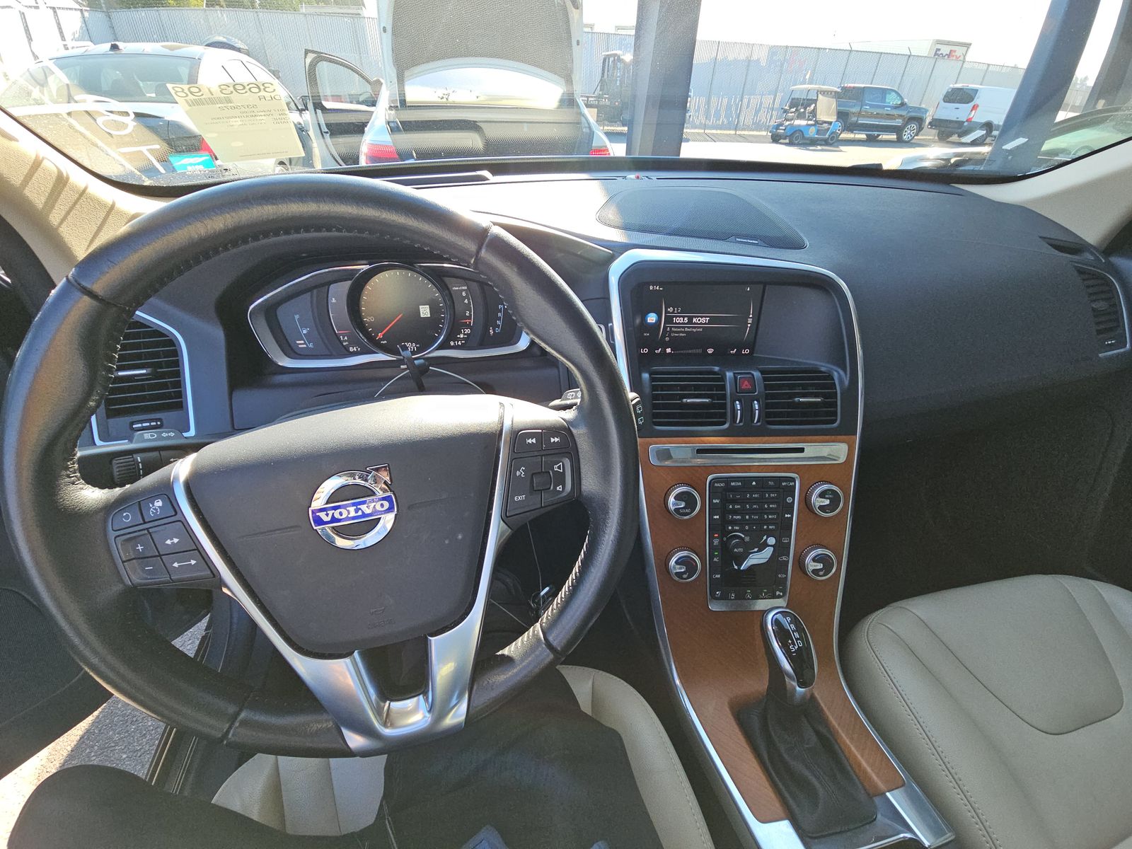 2017 Volvo XC60 T5 Inscription FWD