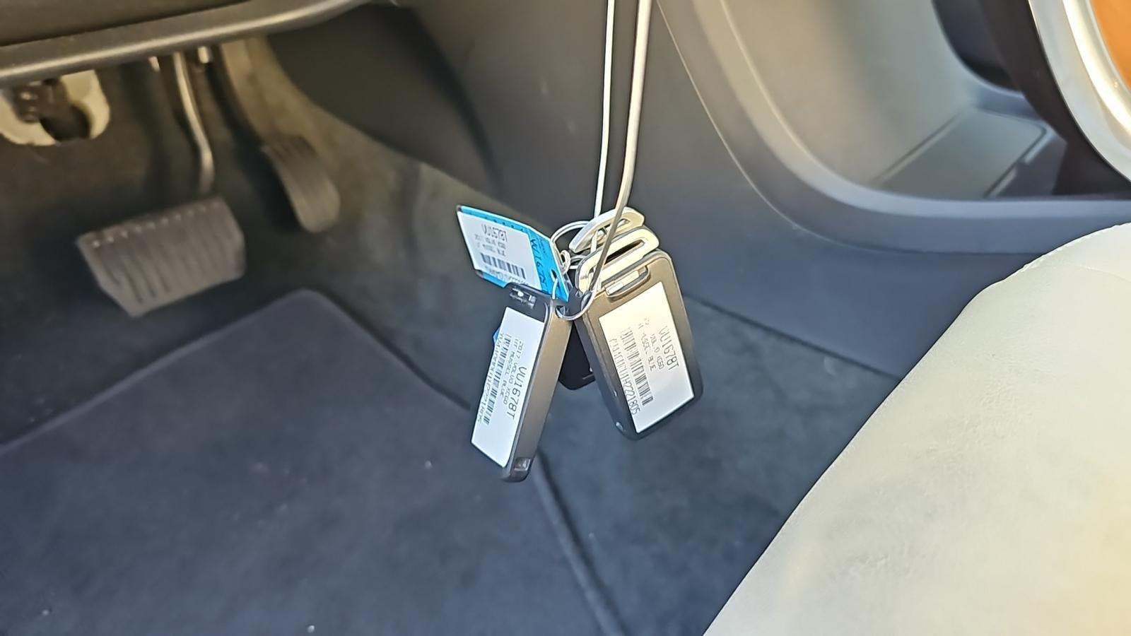 2017 Volvo XC60 T5 Inscription FWD