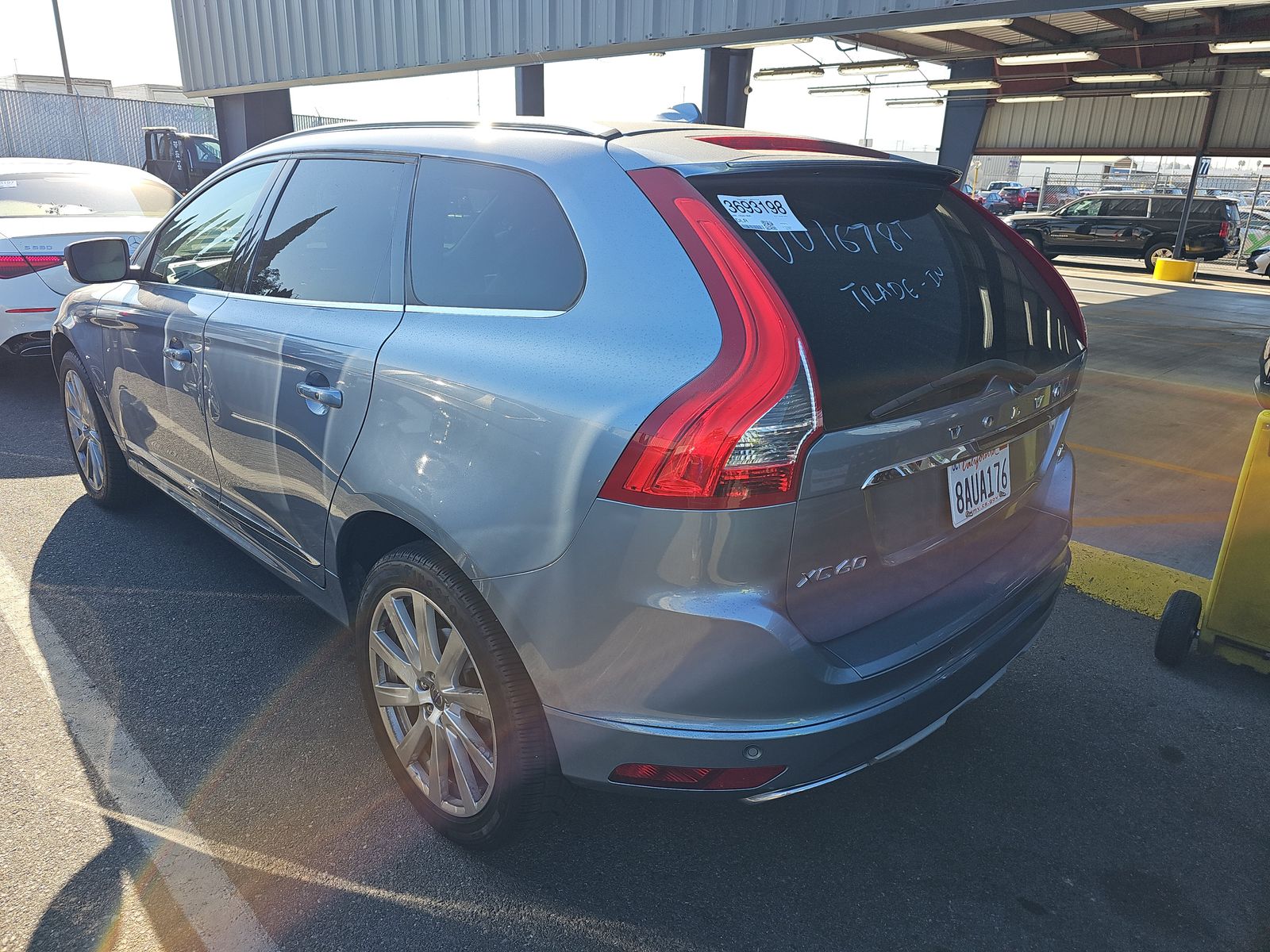 2017 Volvo XC60 T5 Inscription FWD