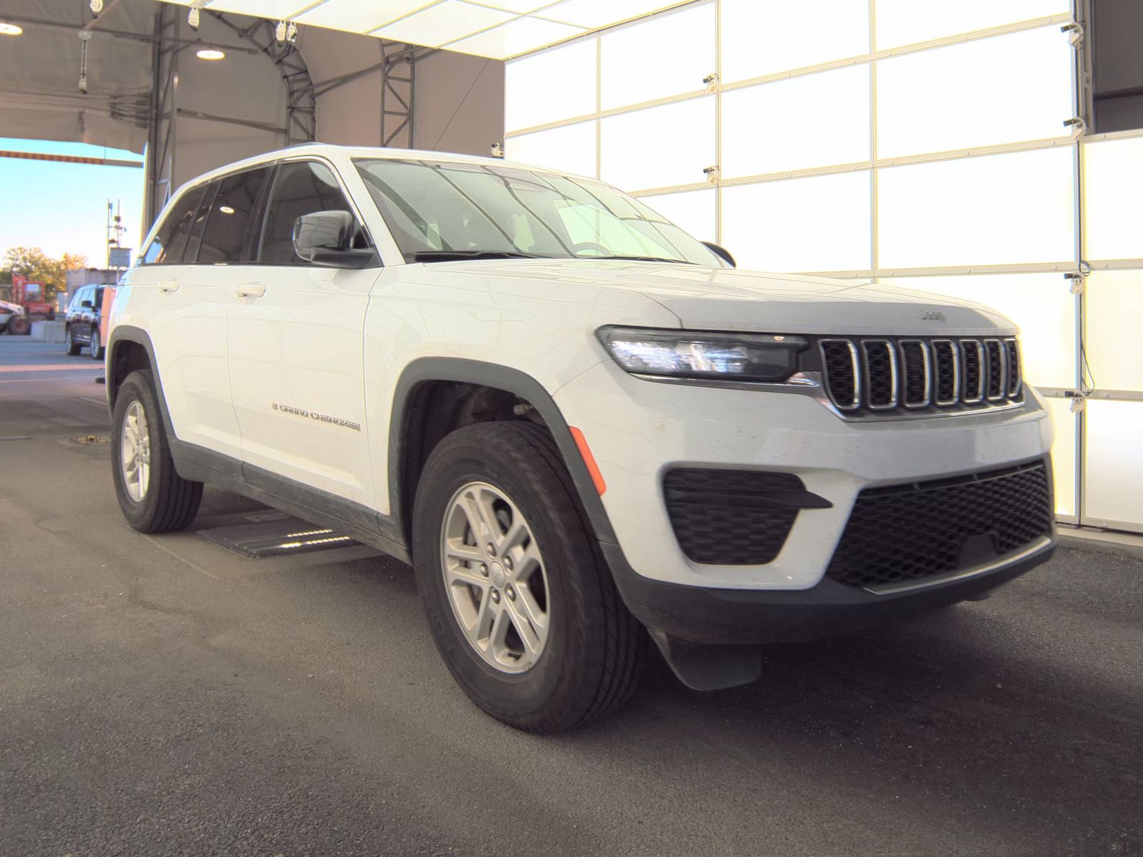 2024 Jeep Grand Cherokee Laredo AWD