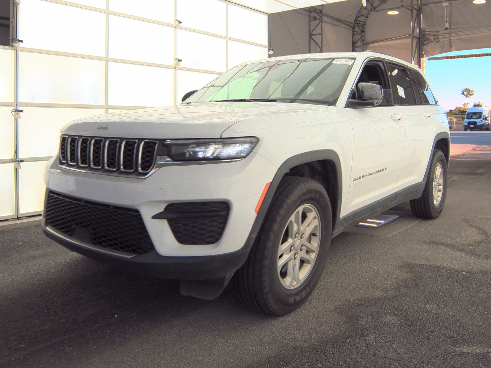2024 Jeep Grand Cherokee Laredo AWD
