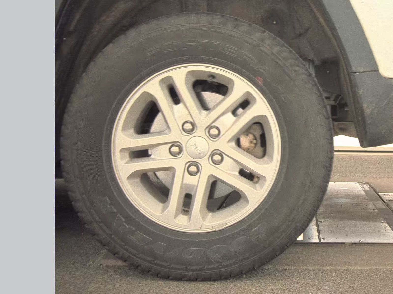 2024 Jeep Grand Cherokee Laredo AWD