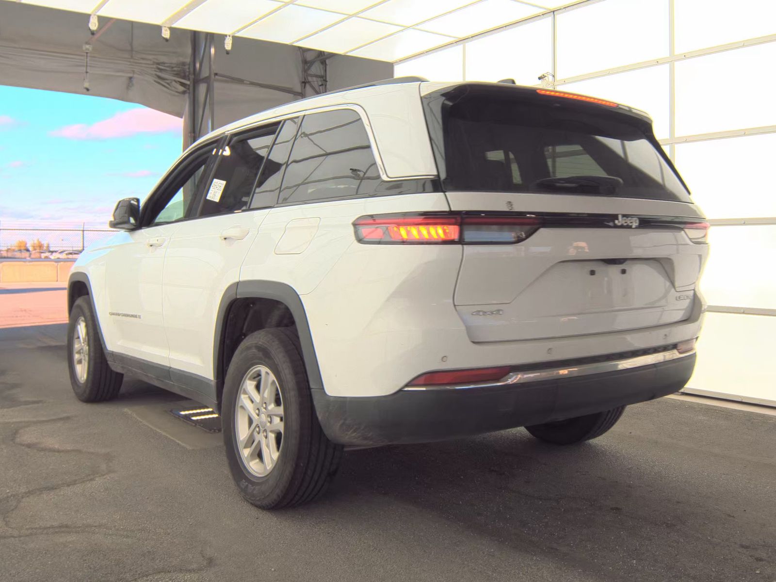 2024 Jeep Grand Cherokee Laredo AWD