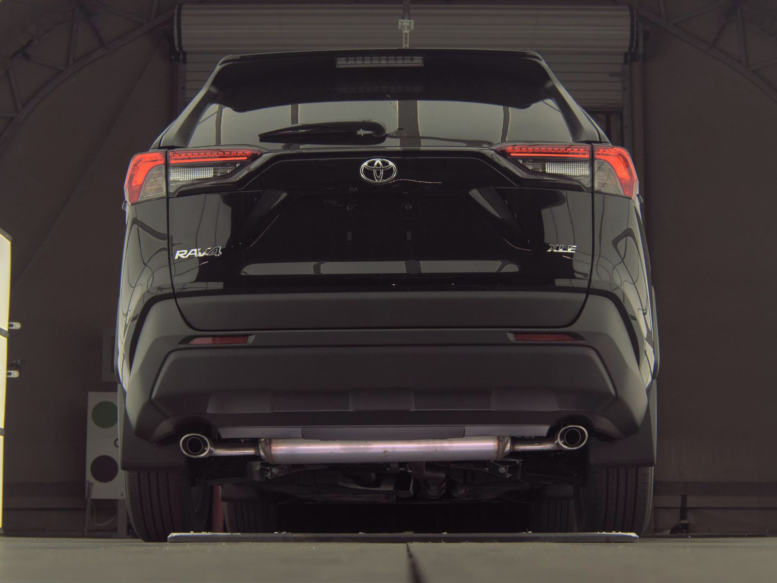 2025 Toyota RAV4 XLE FWD