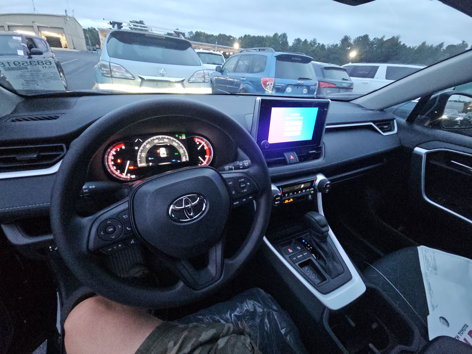 2025 Toyota RAV4 XLE FWD