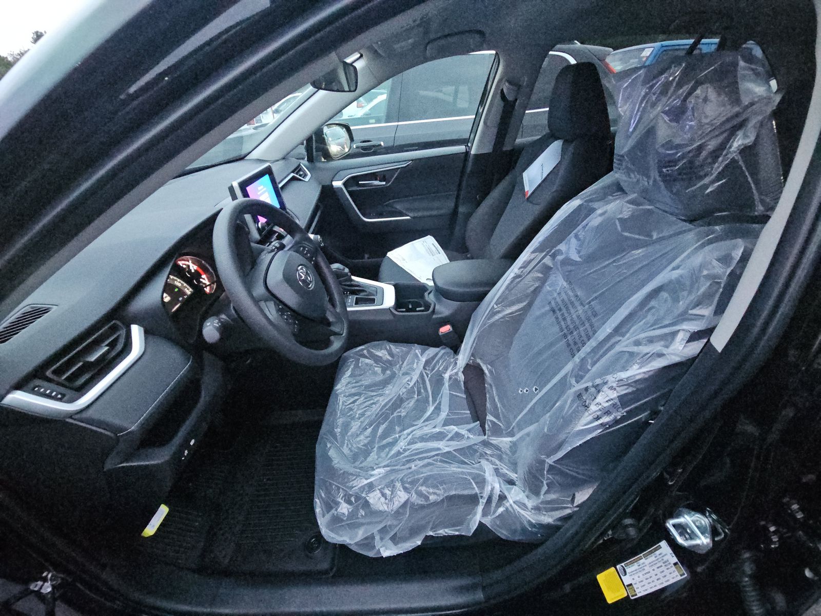 2025 Toyota RAV4 XLE FWD