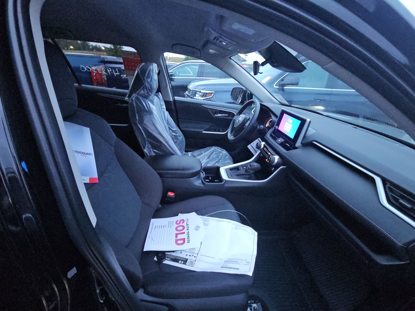 2025 Toyota RAV4 XLE FWD