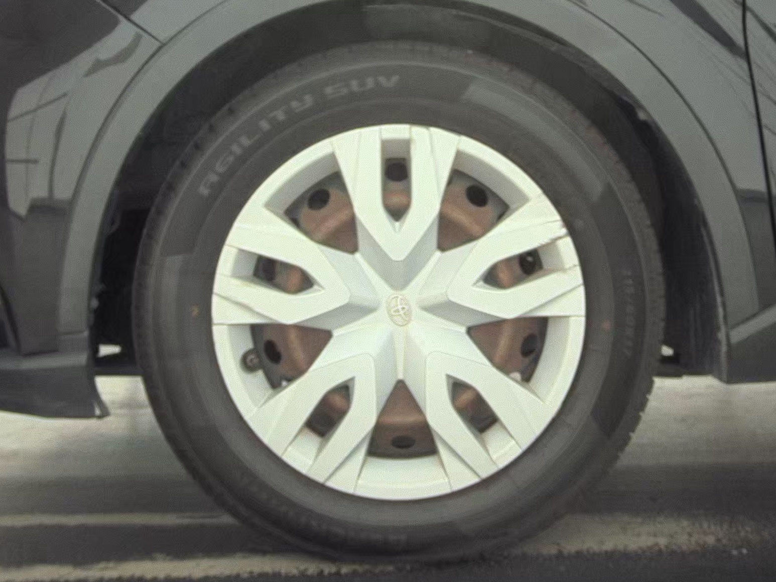 2020 Toyota C-HR LE FWD