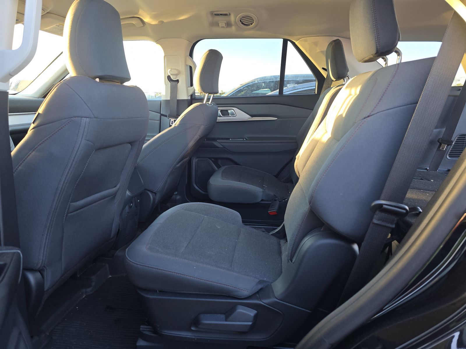 2025 Ford Explorer Active AWD