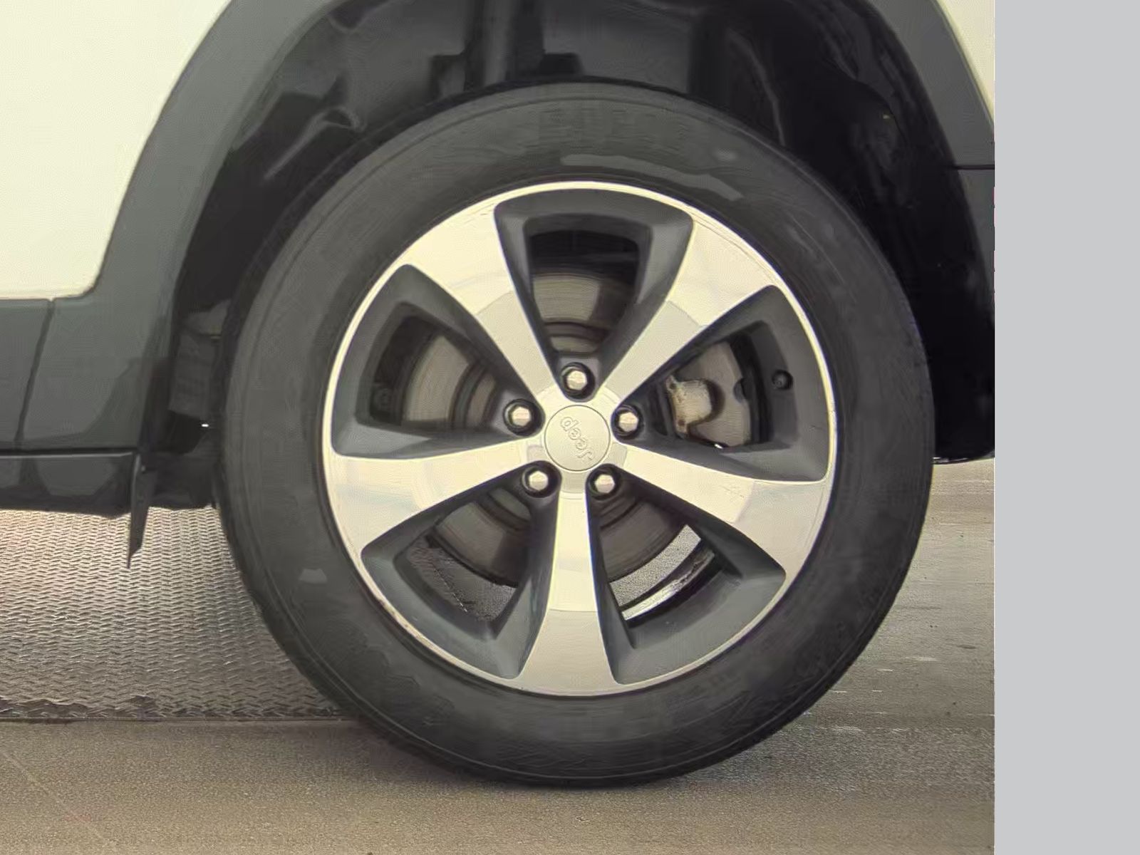 2019 Jeep Cherokee Limited AWD