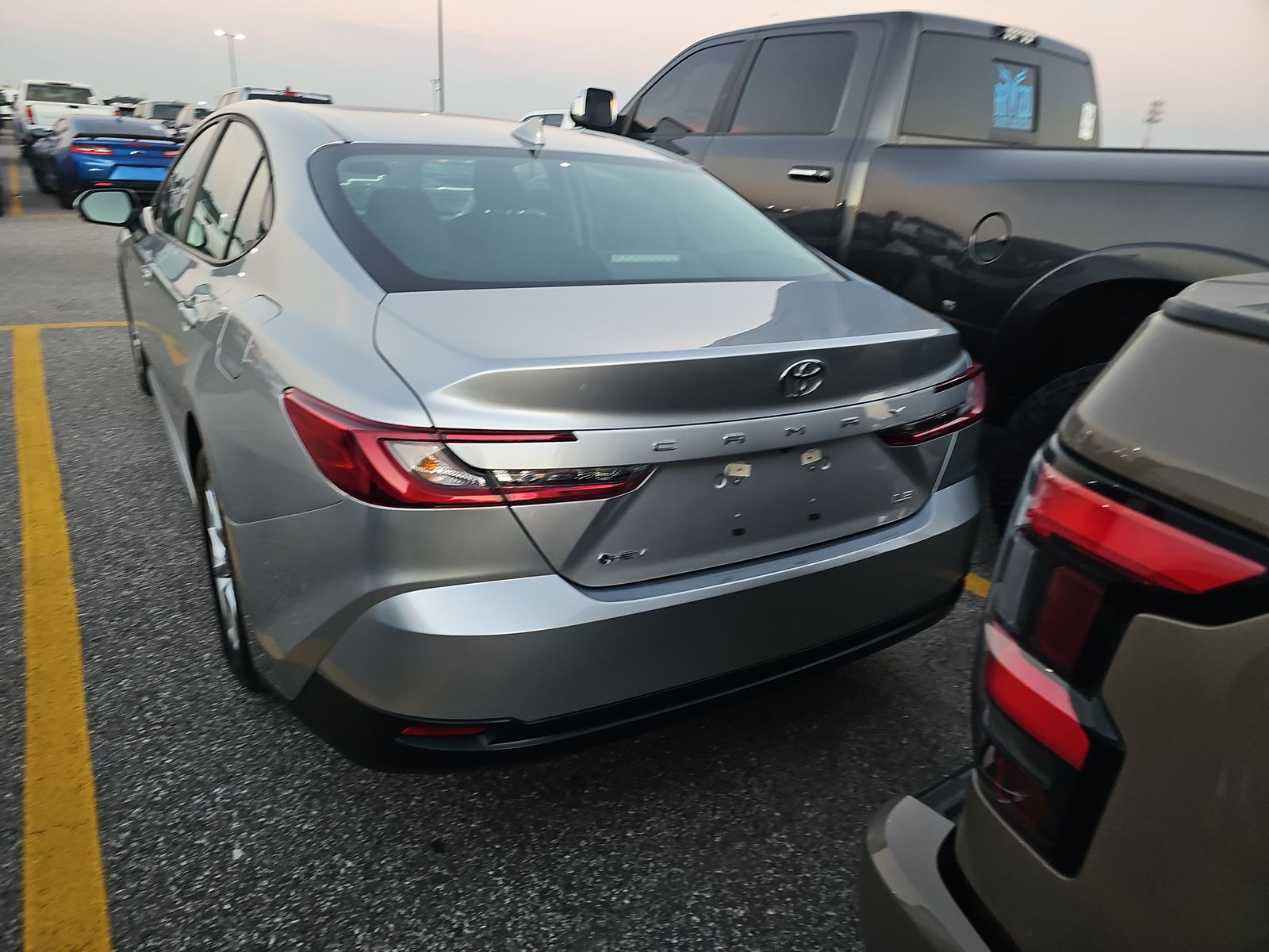 2025 Toyota Camry LE FWD