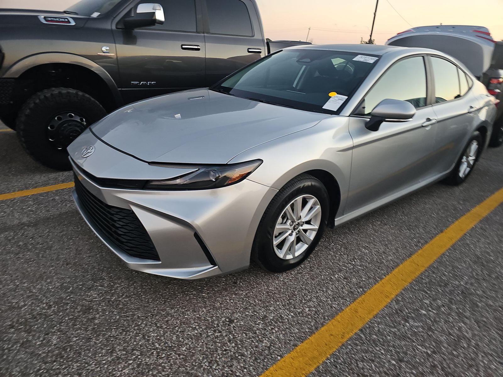 2025 Toyota Camry LE FWD