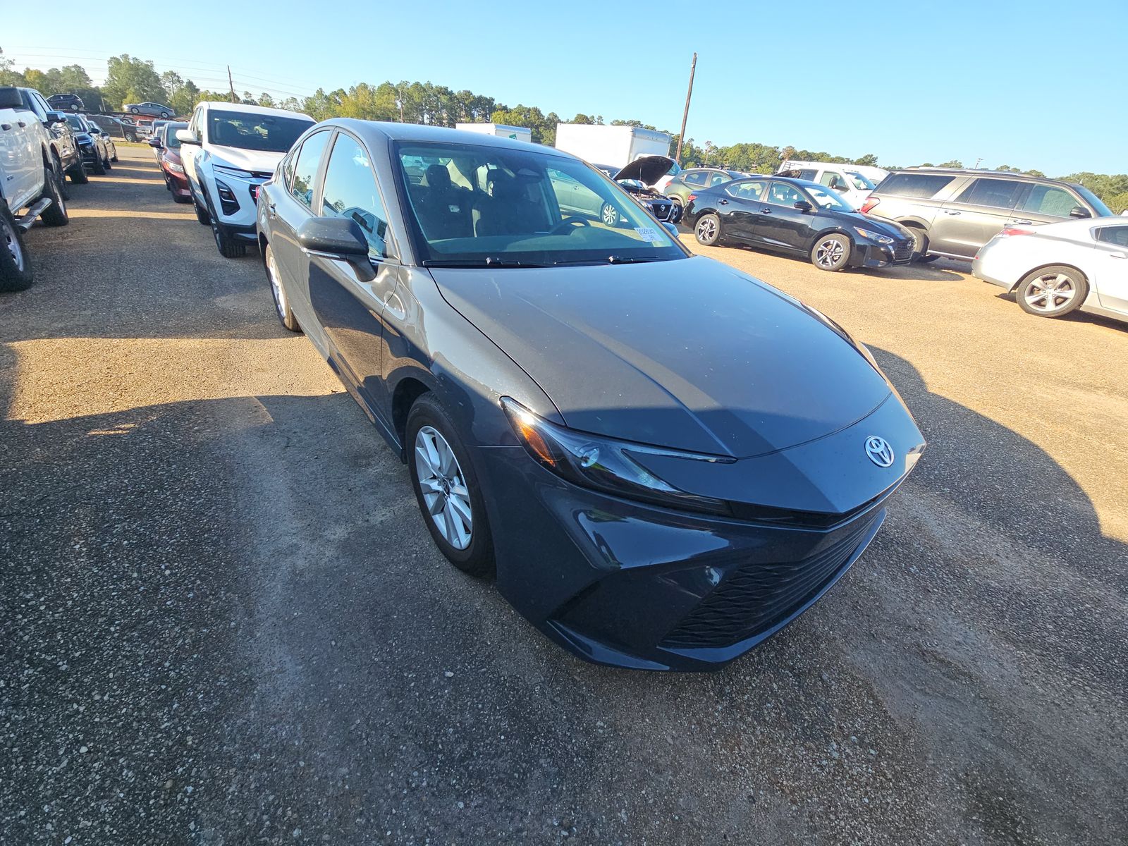 2025 Toyota Camry LE FWD