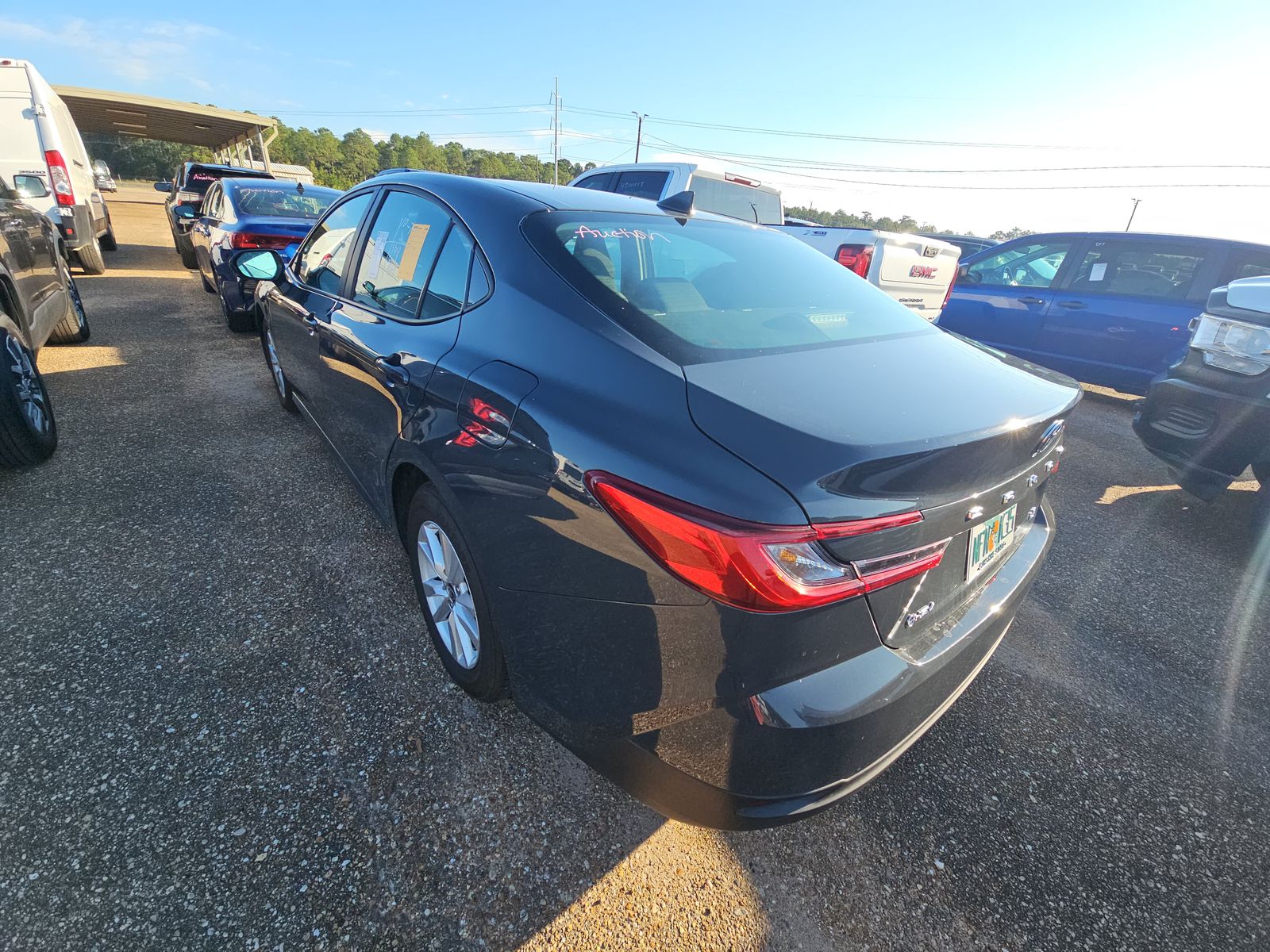 2025 Toyota Camry LE FWD