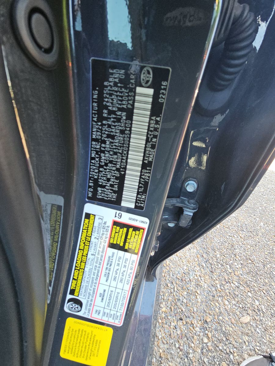 2025 Toyota Camry LE FWD