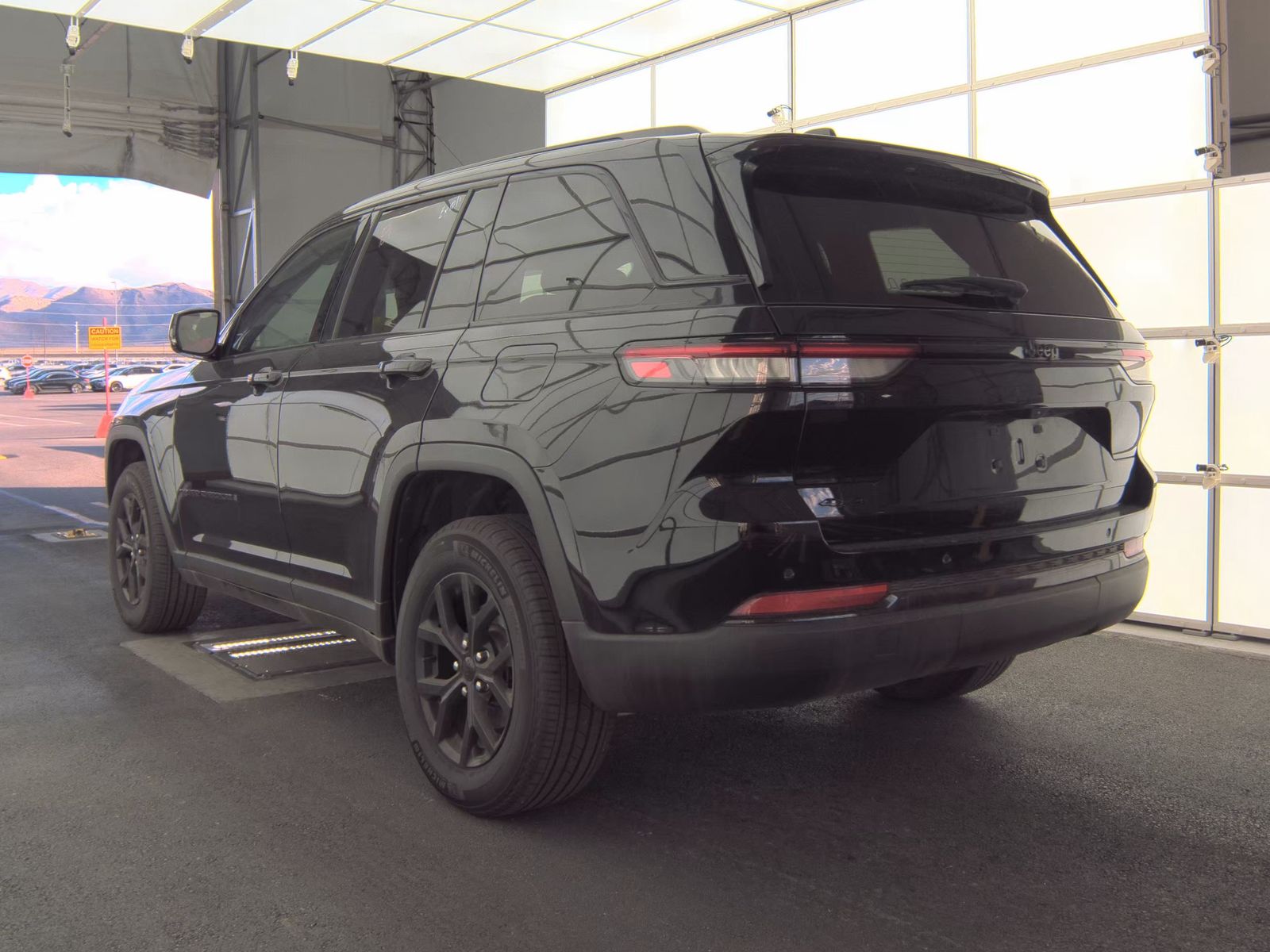 2024 Jeep Grand Cherokee Altitude AWD