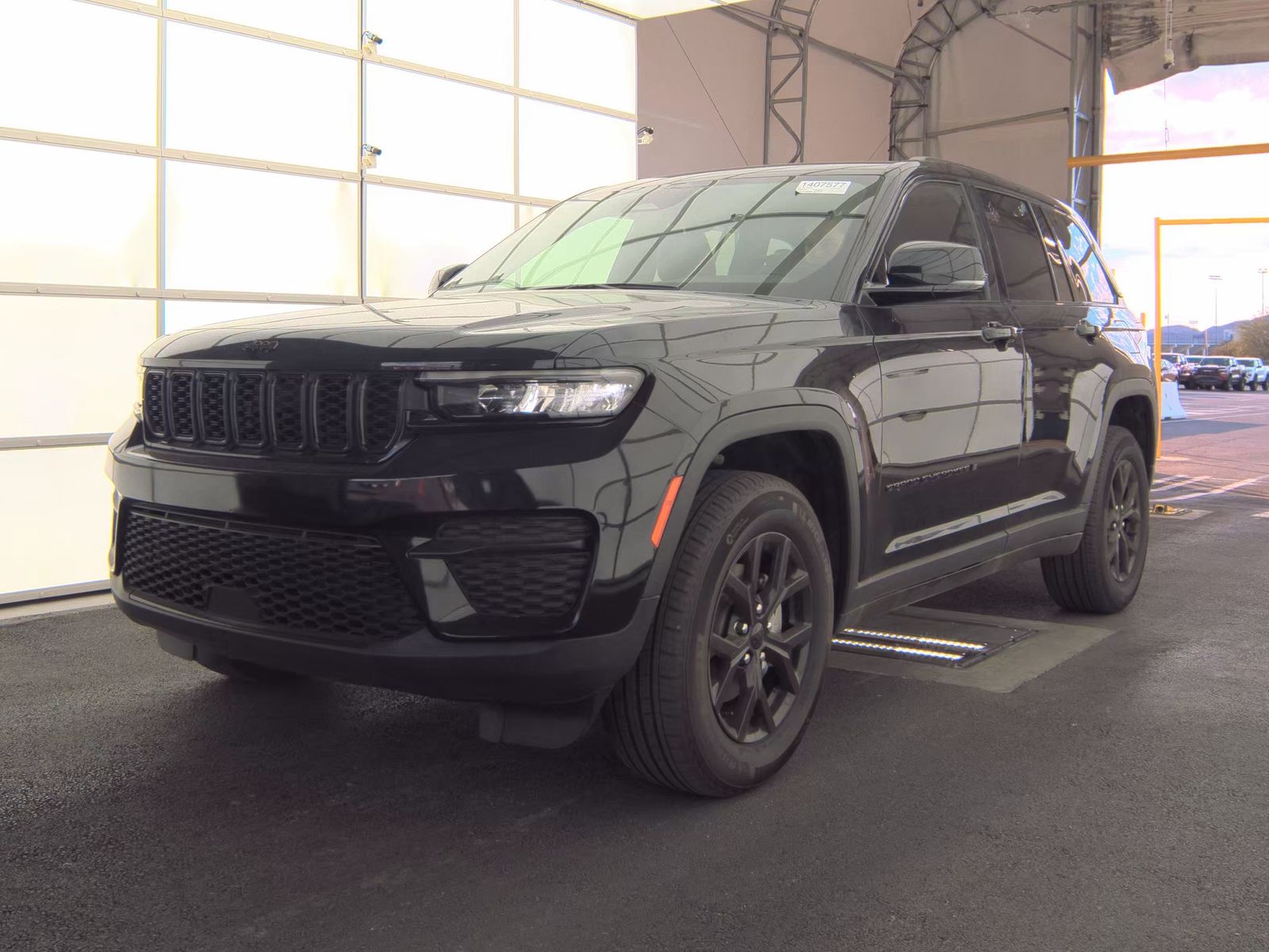 2024 Jeep Grand Cherokee Altitude AWD
