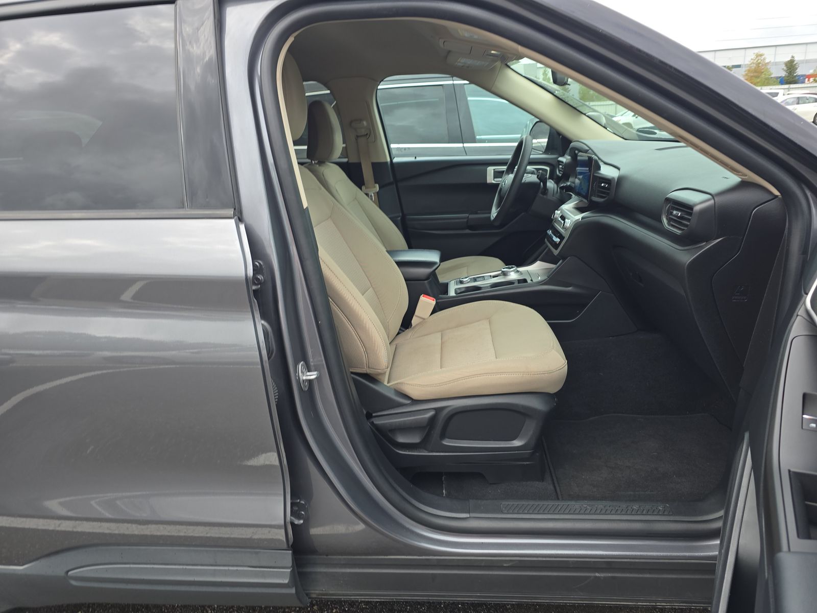 2022 Ford Explorer Base AWD