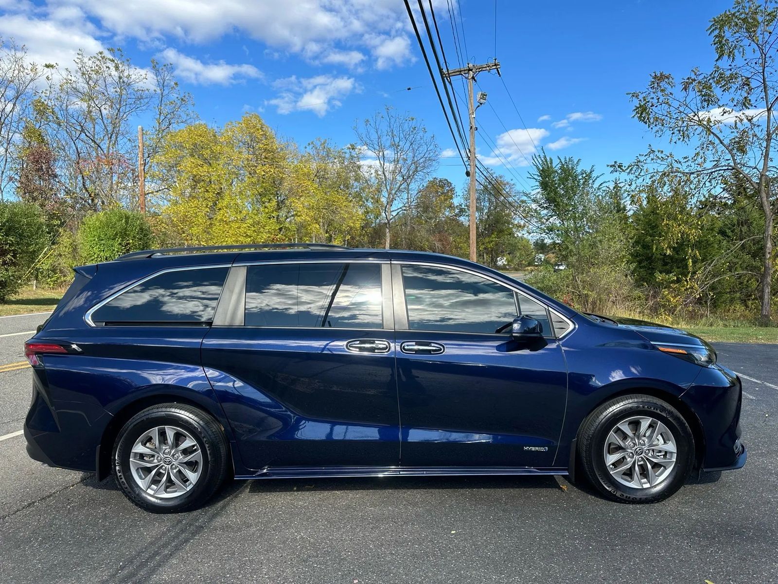 2021 Toyota Sienna XLE AWD
