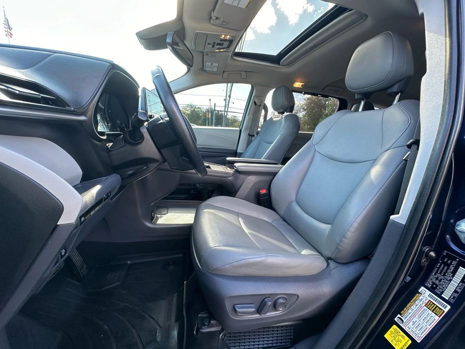 2021 Toyota Sienna XLE AWD