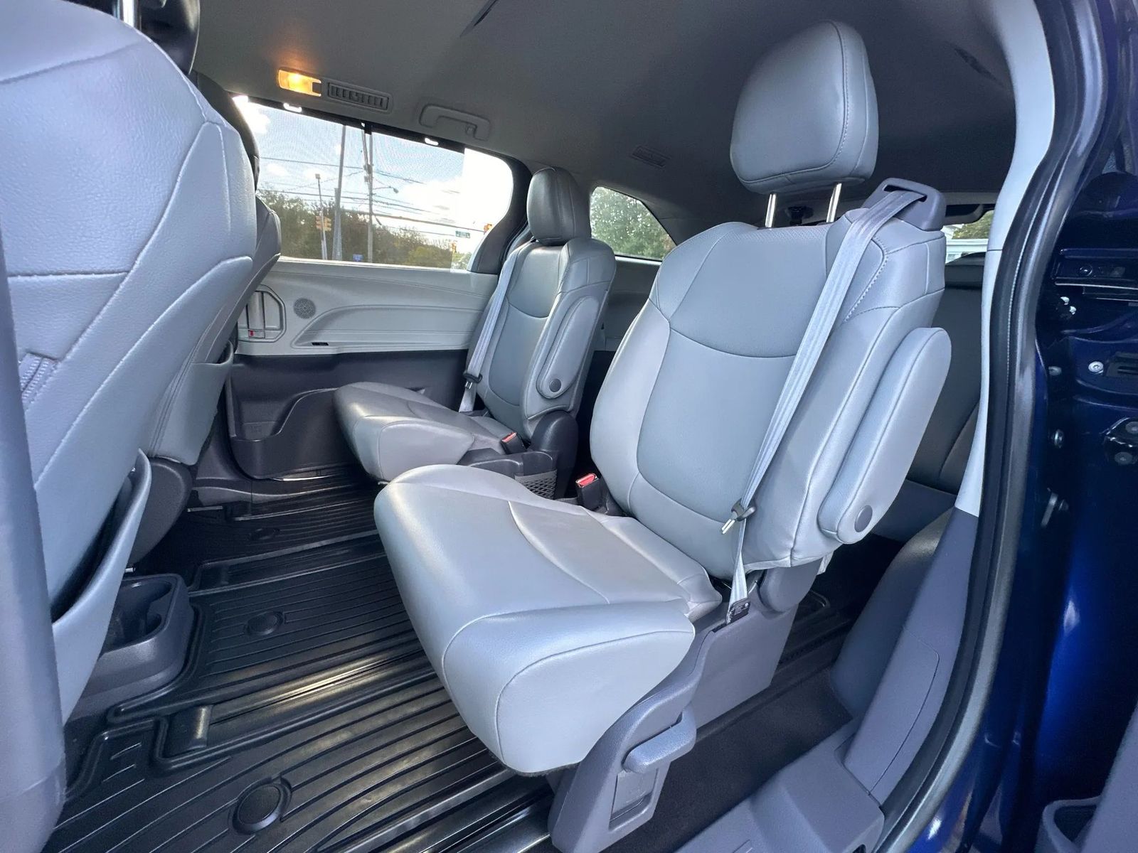 2021 Toyota Sienna XLE AWD