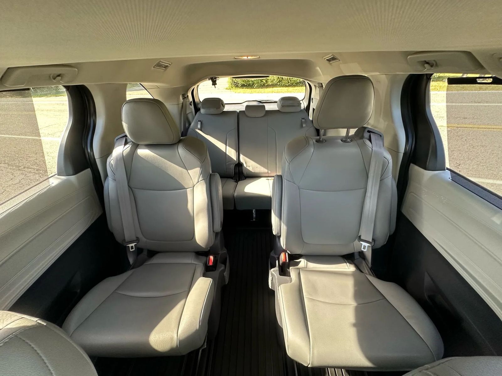 2021 Toyota Sienna XLE AWD