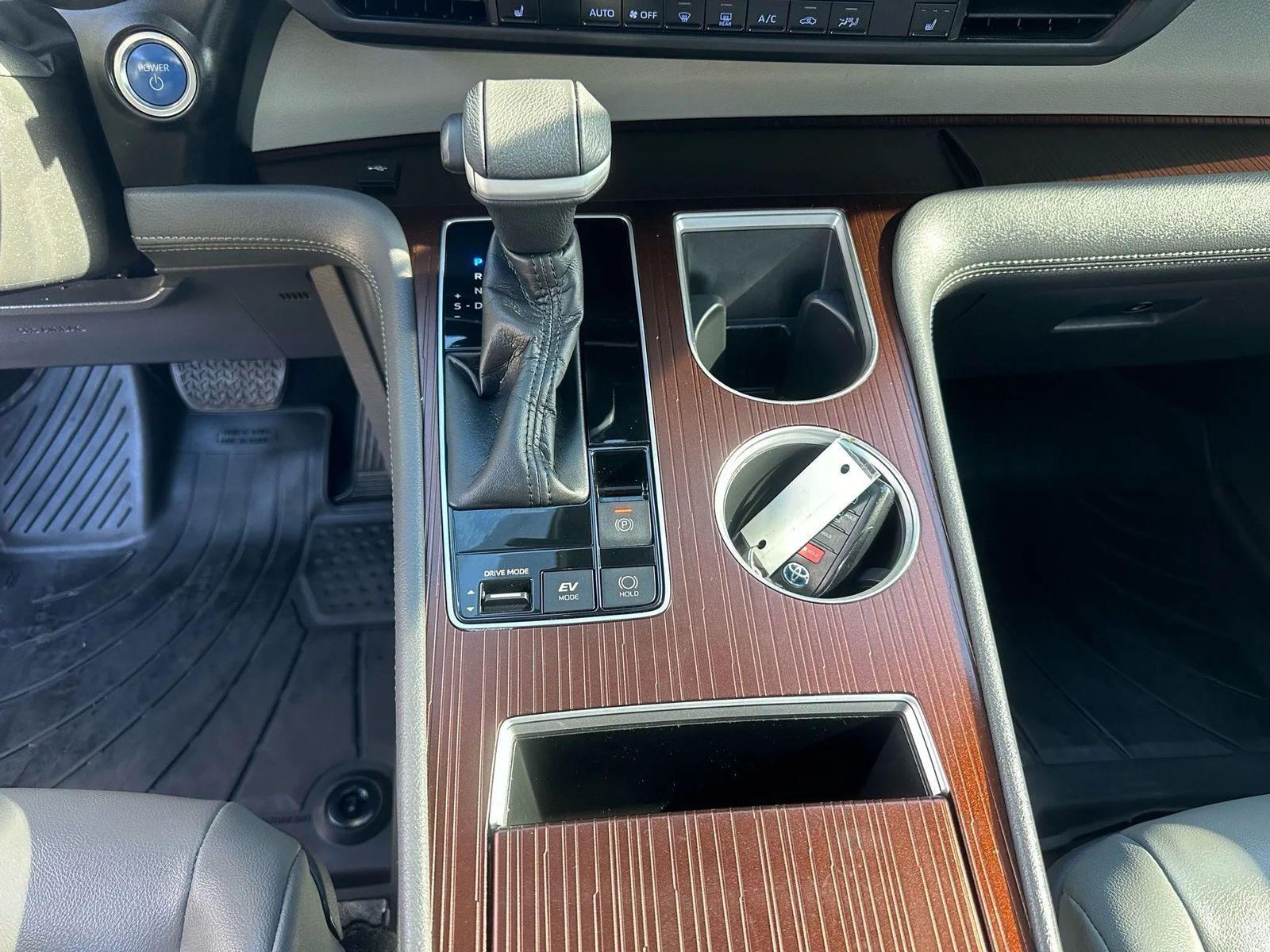 2021 Toyota Sienna XLE AWD