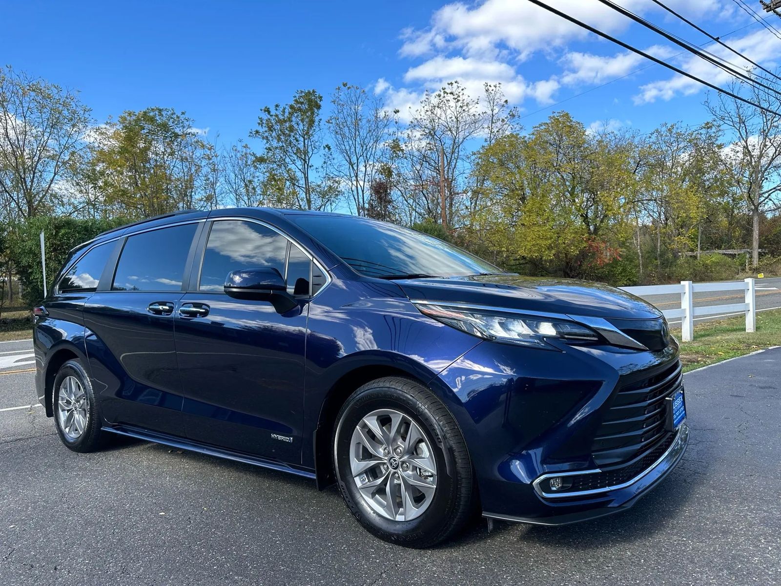 2021 Toyota Sienna XLE AWD