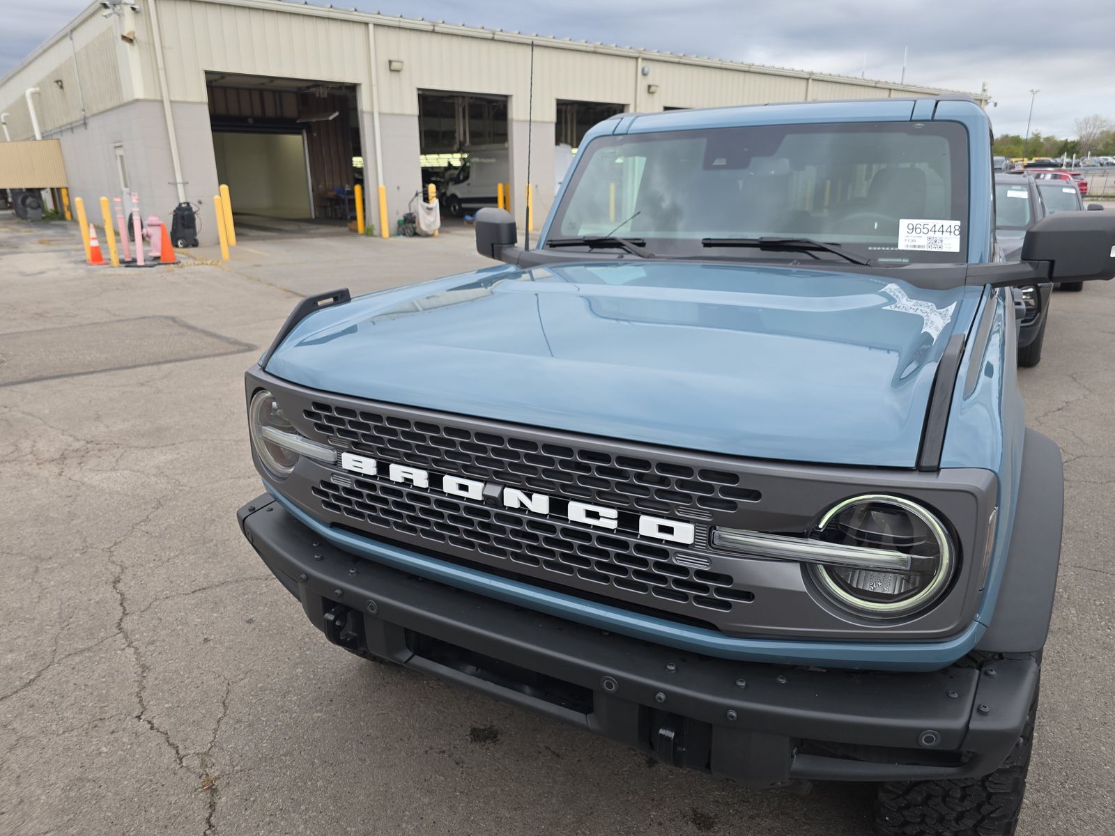 FORD BRONCO - 3