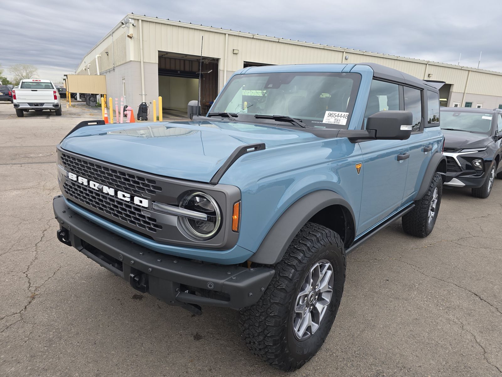 FORD BRONCO - 1