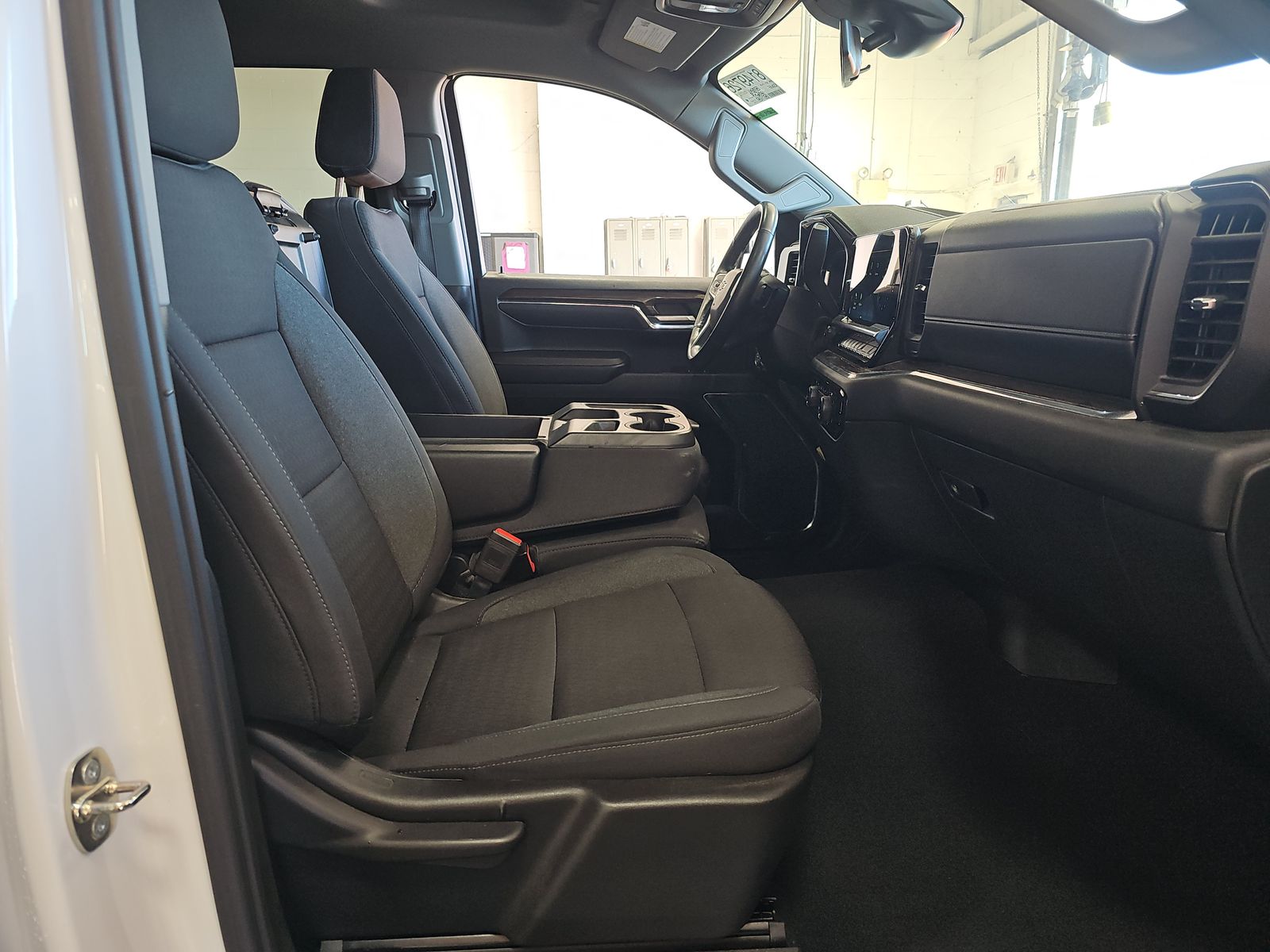 2024 Chevrolet Silverado 1500 LT AWD