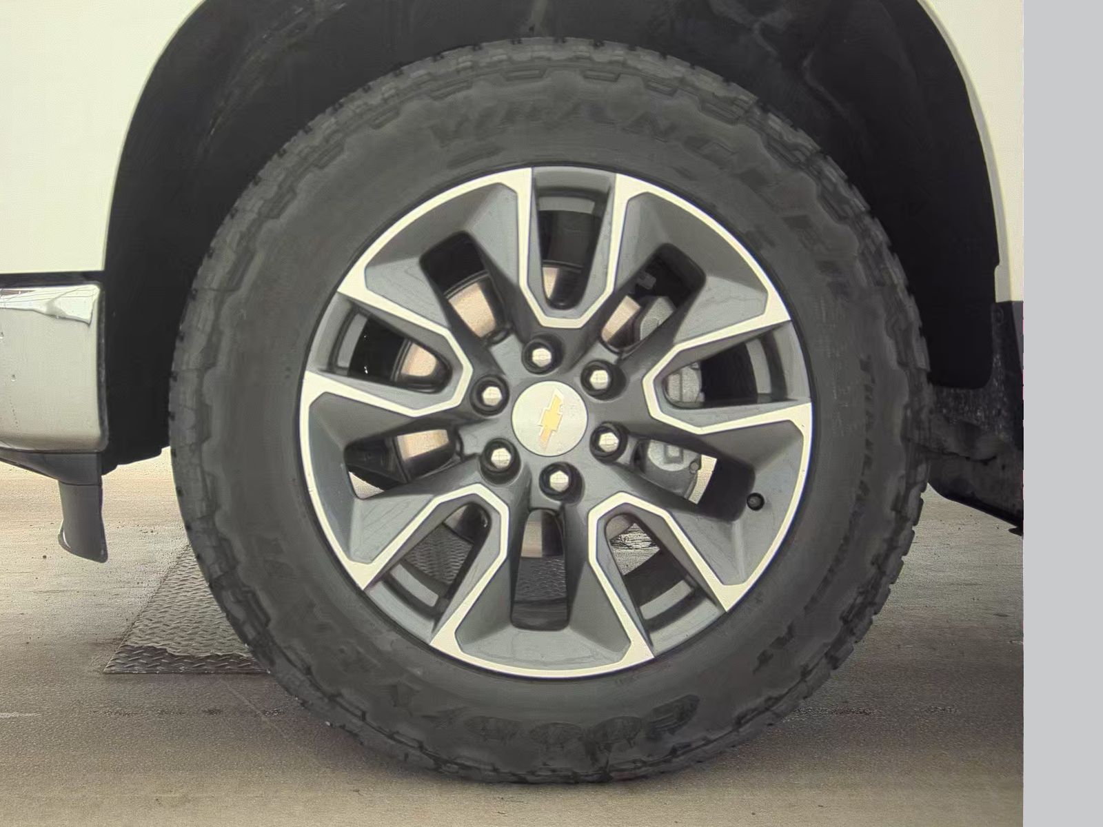 2024 Chevrolet Silverado 1500 LT AWD