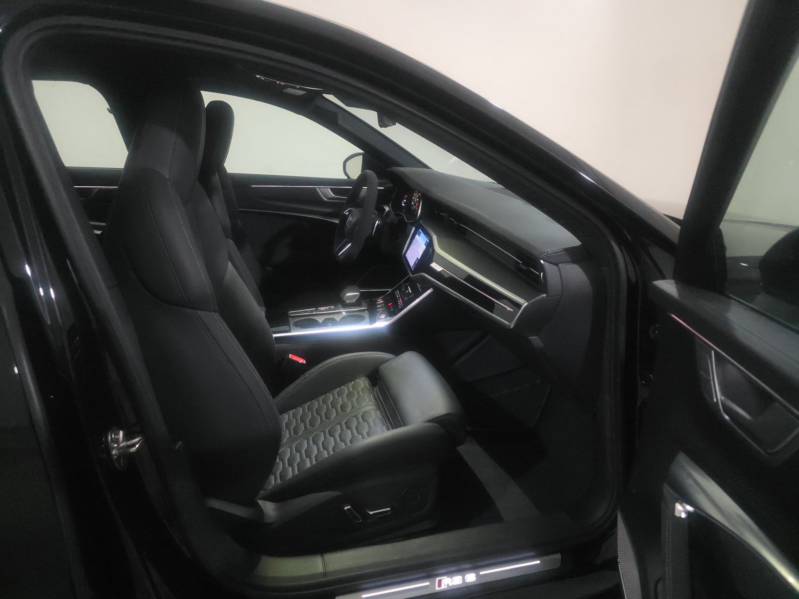 2025 Audi RS 6 Base AWD