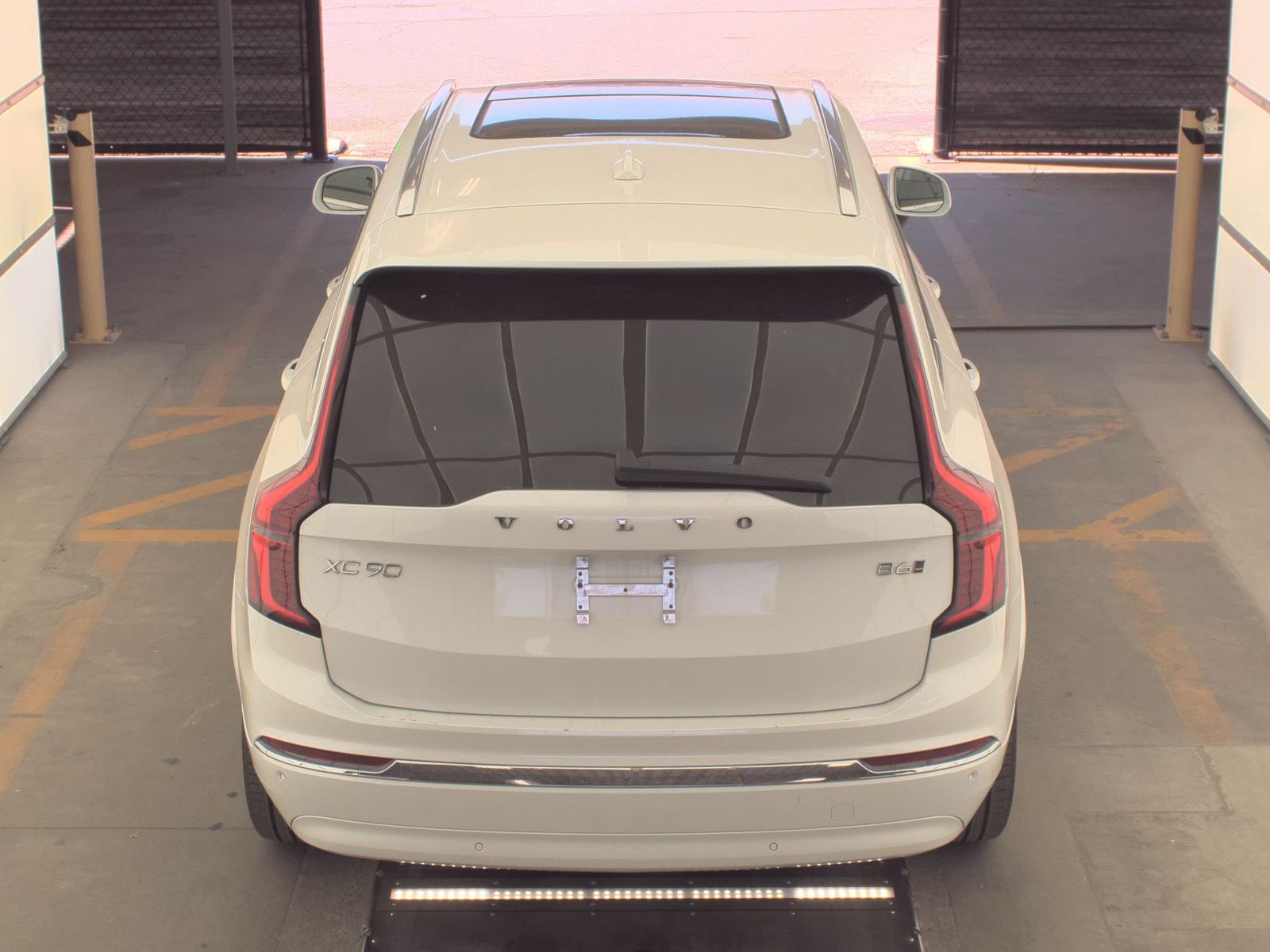 2025 Volvo XC90 B6 Plus AWD