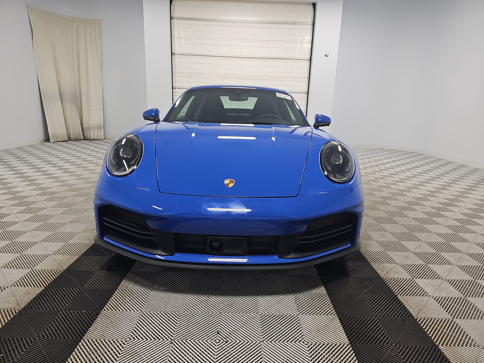 2025 Porsche 911 Carrera RWD