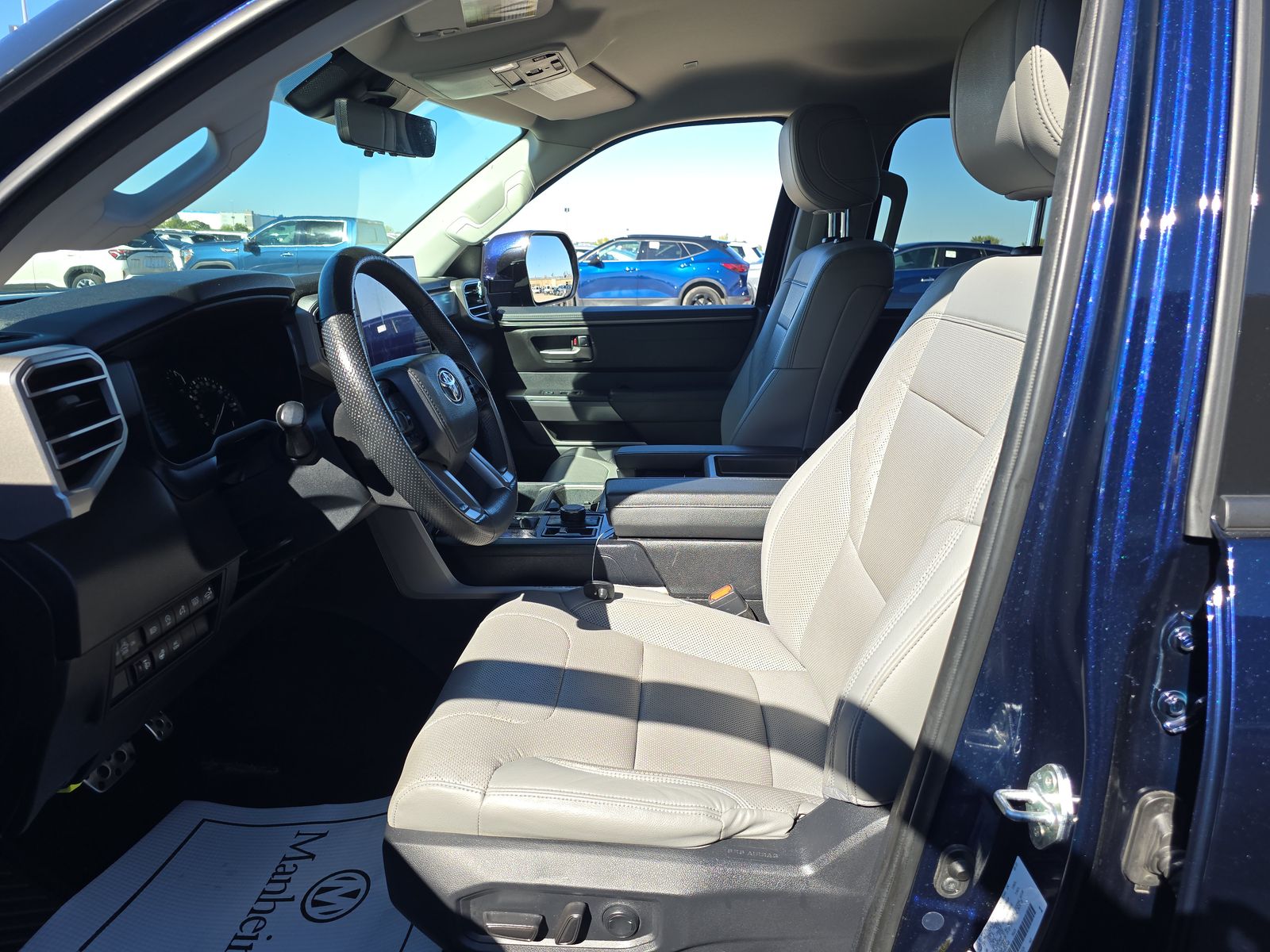 2022 Toyota Tundra SR5 AWD