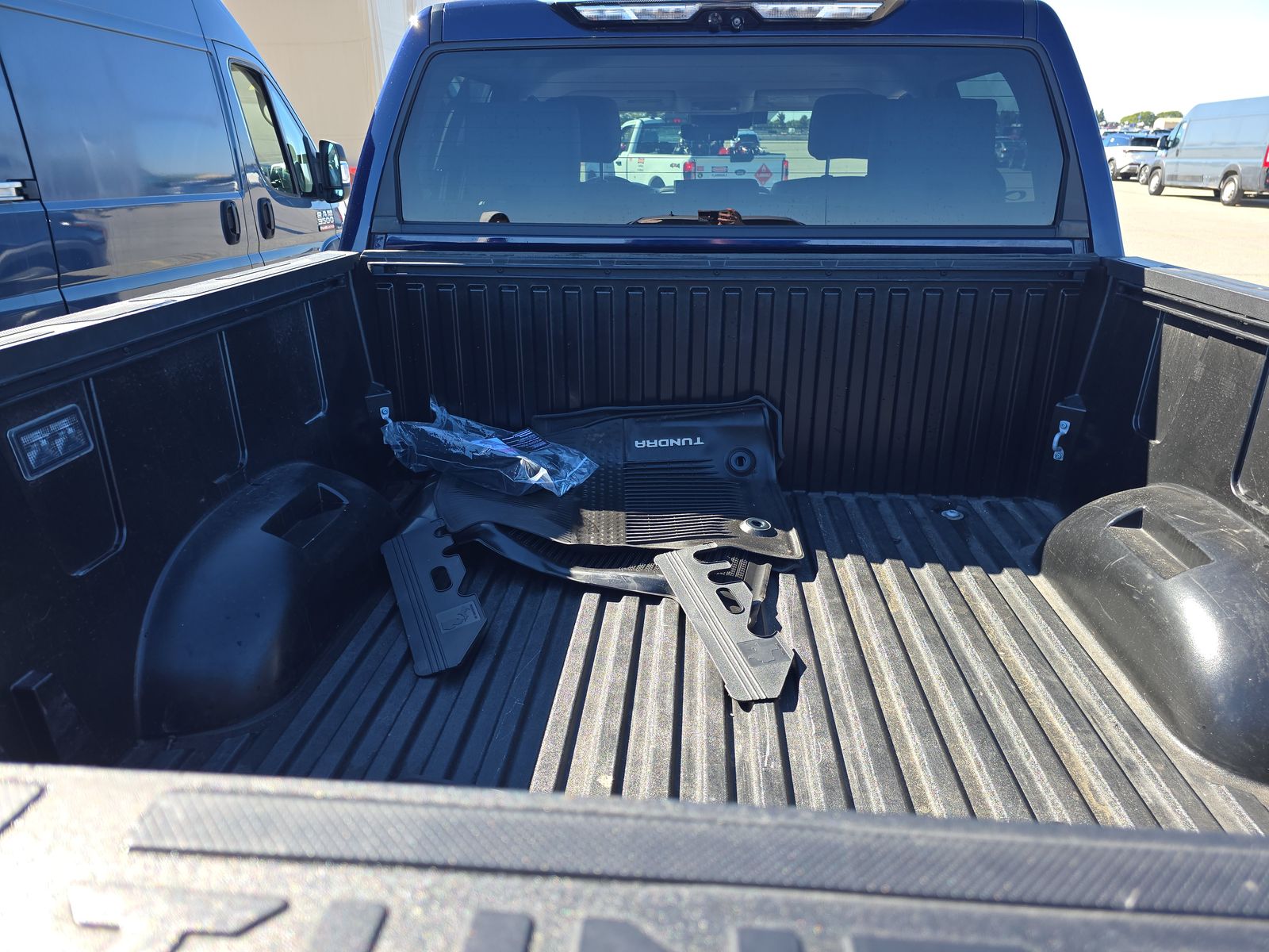 2022 Toyota Tundra SR5 AWD