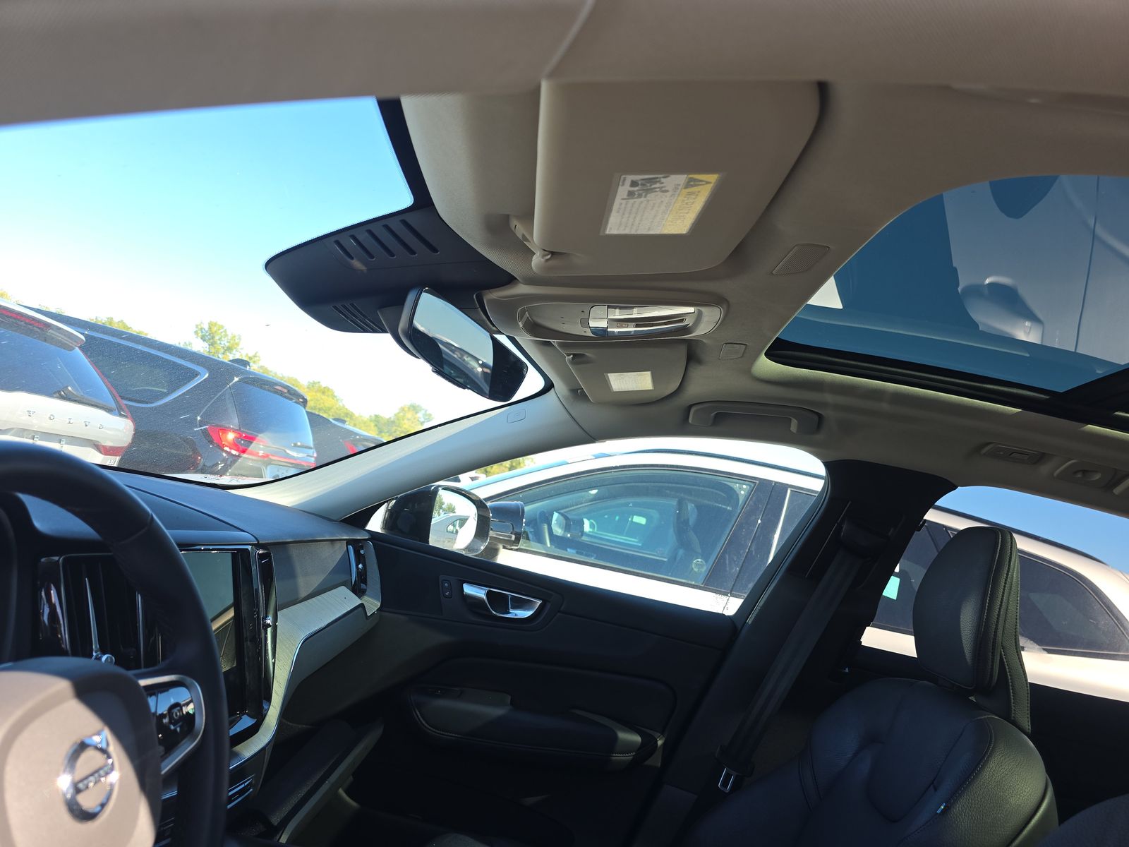 2025 Volvo XC60 B5 Plus AWD