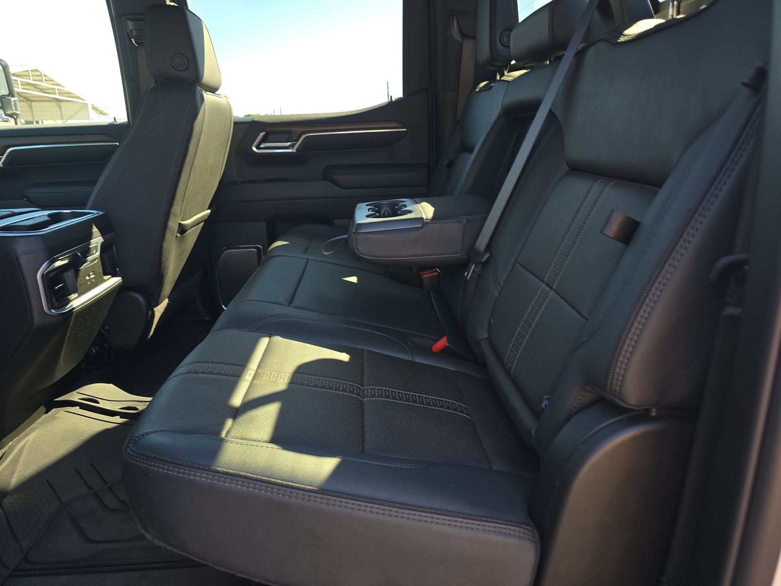 2025 Chevrolet Silverado 1500 High Country AWD