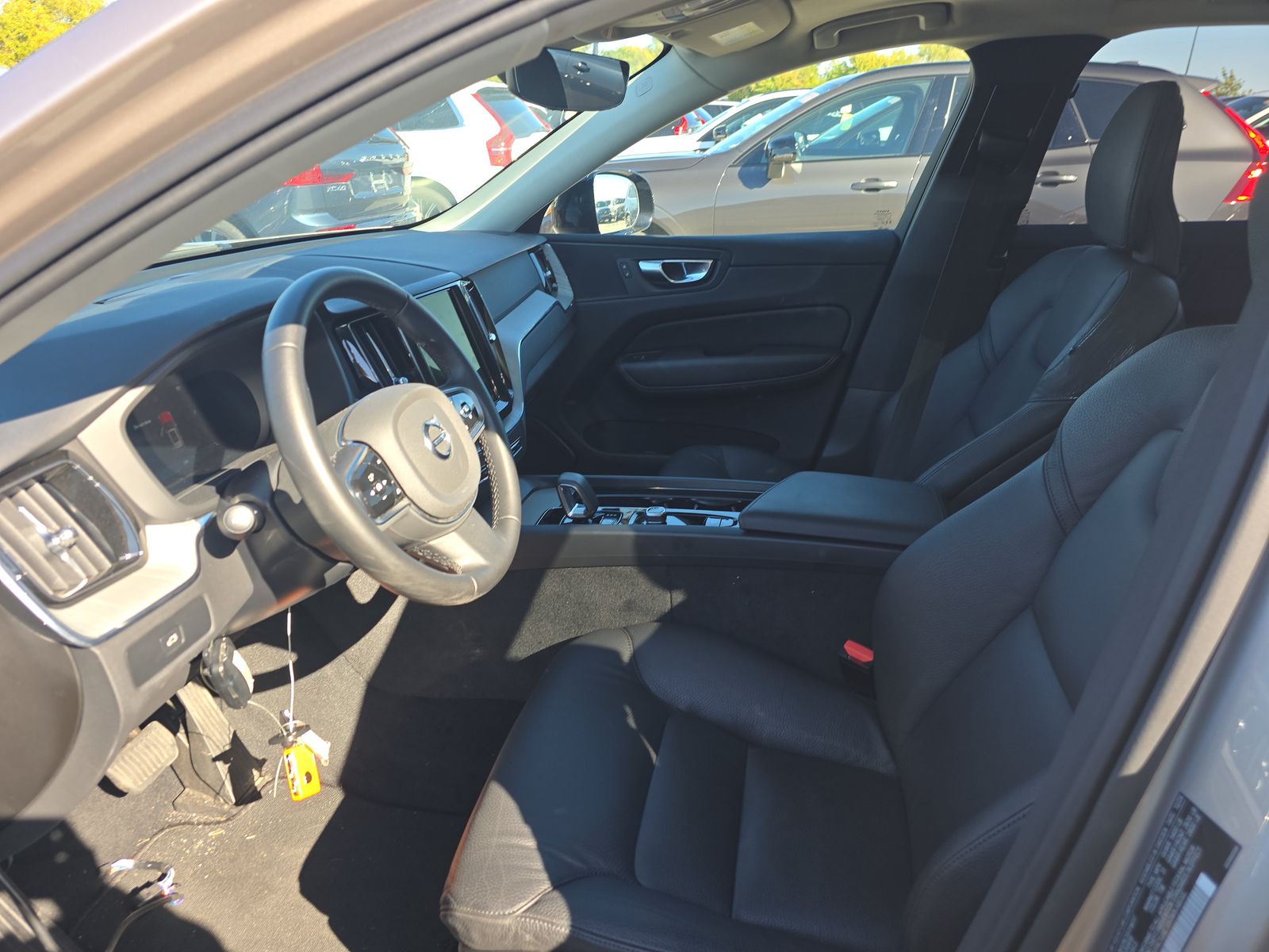 2025 Volvo XC60 B5 Plus AWD