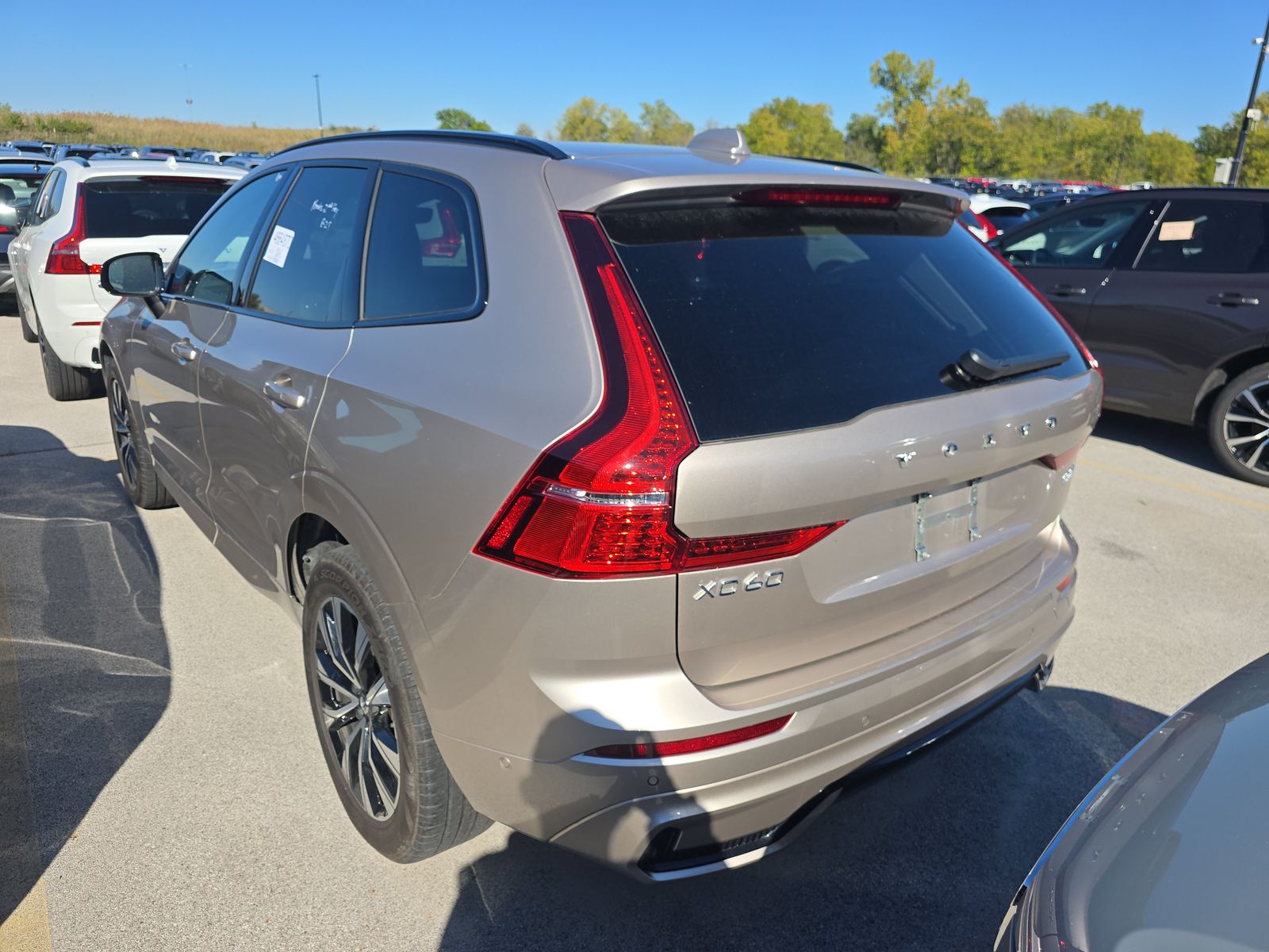 2025 Volvo XC60 B5 Plus AWD