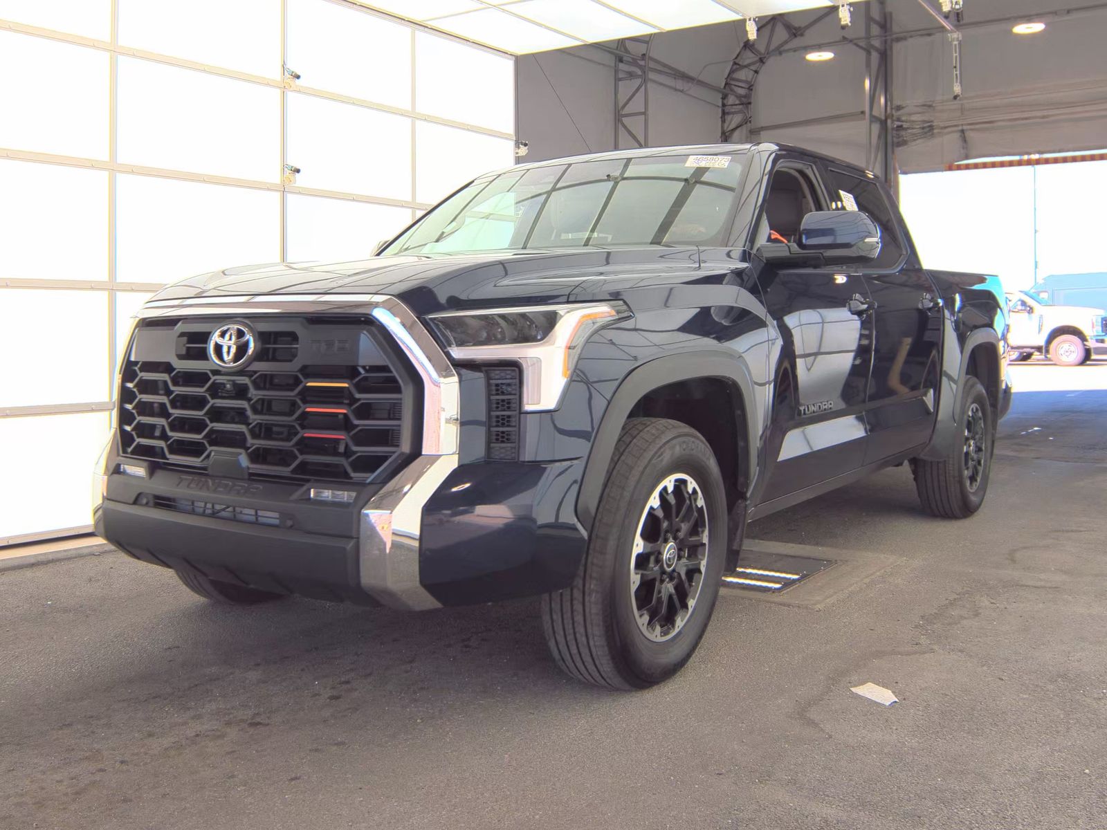 2022 Toyota Tundra SR5 AWD